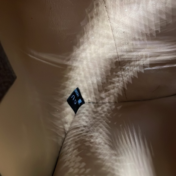 Gucci Mini Diana Bag - Picture 9 of 14